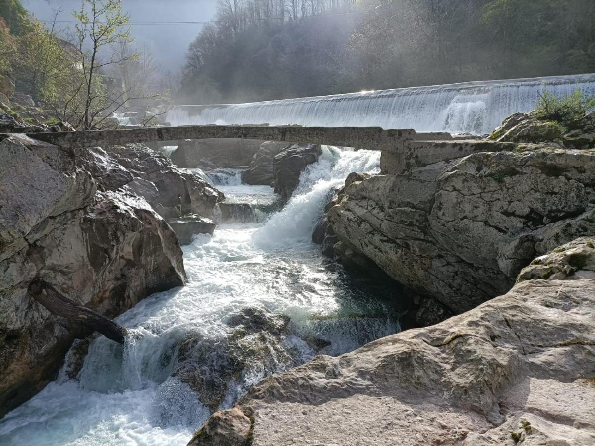 La Salmonera Cangas De Onis Cano Ngoại thất bức ảnh