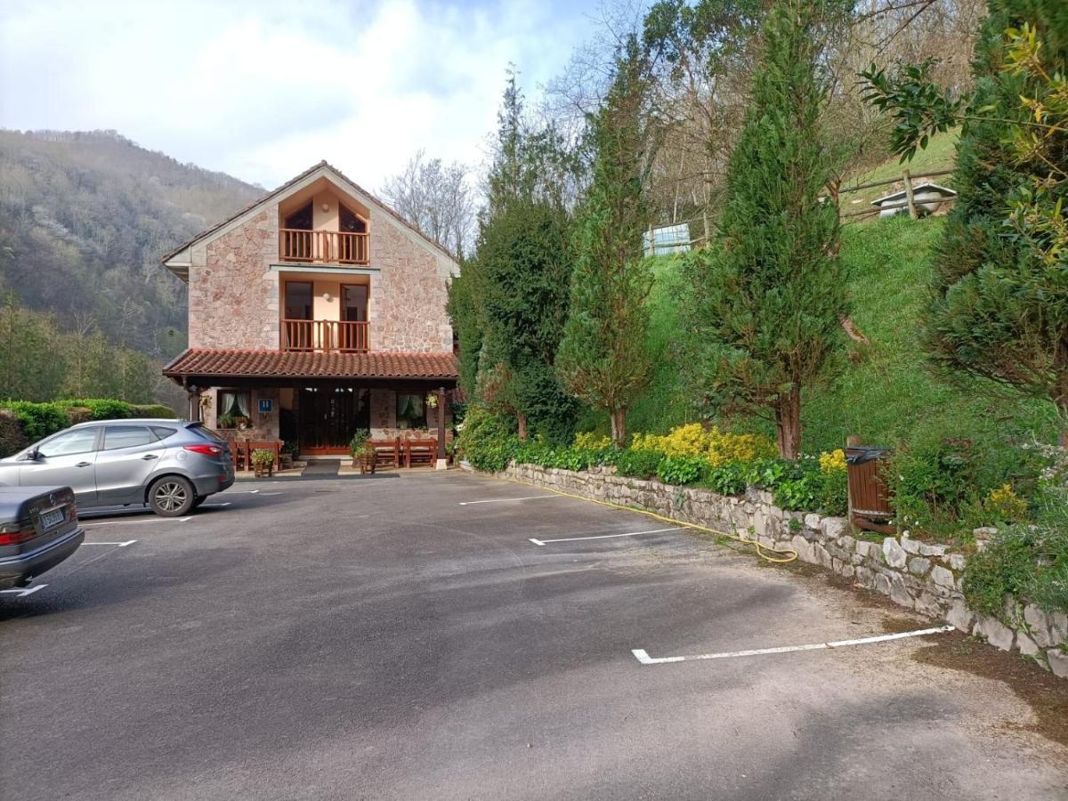 La Salmonera Cangas De Onis Cano Ngoại thất bức ảnh