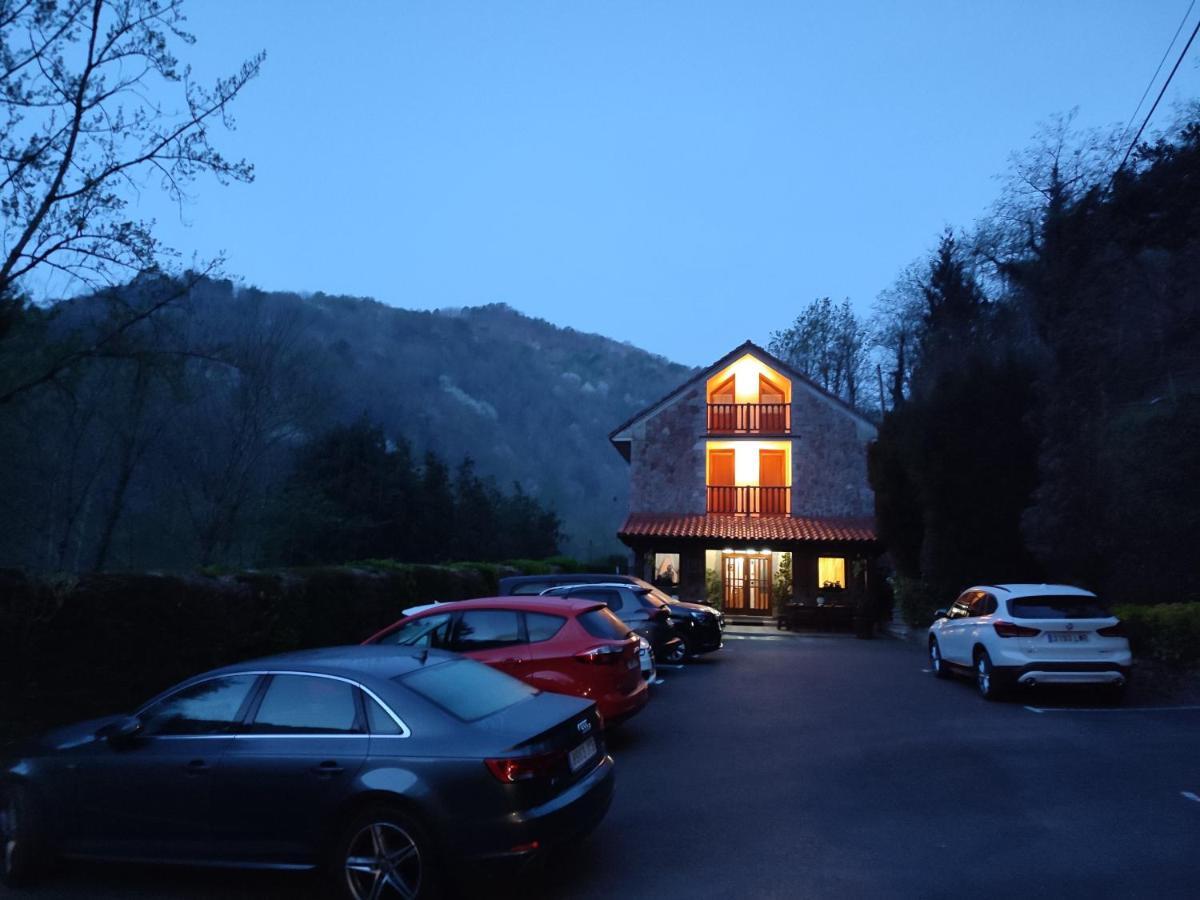 La Salmonera Cangas De Onis Cano Ngoại thất bức ảnh